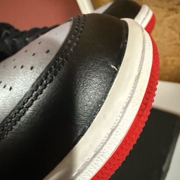 Nike Air Jordan Retro 1 - Picture 8 of 10